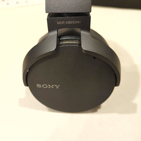 Sony MDR-XB950N1 noise canceling extra bass wireless headphones (black) - Picture 10 of 11